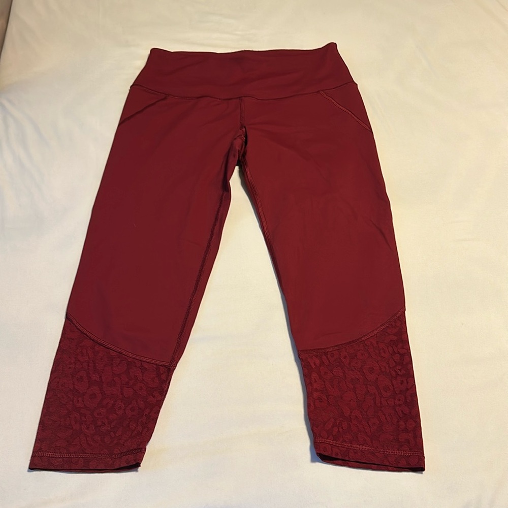 Victoria’s Secret Knockout Leggings Size Medium